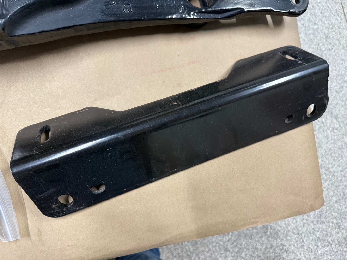 2017-2022 Ford F-250 F-350 Super Duty 5th Wheel/Gooseneck Hitch Prep Package OEM
