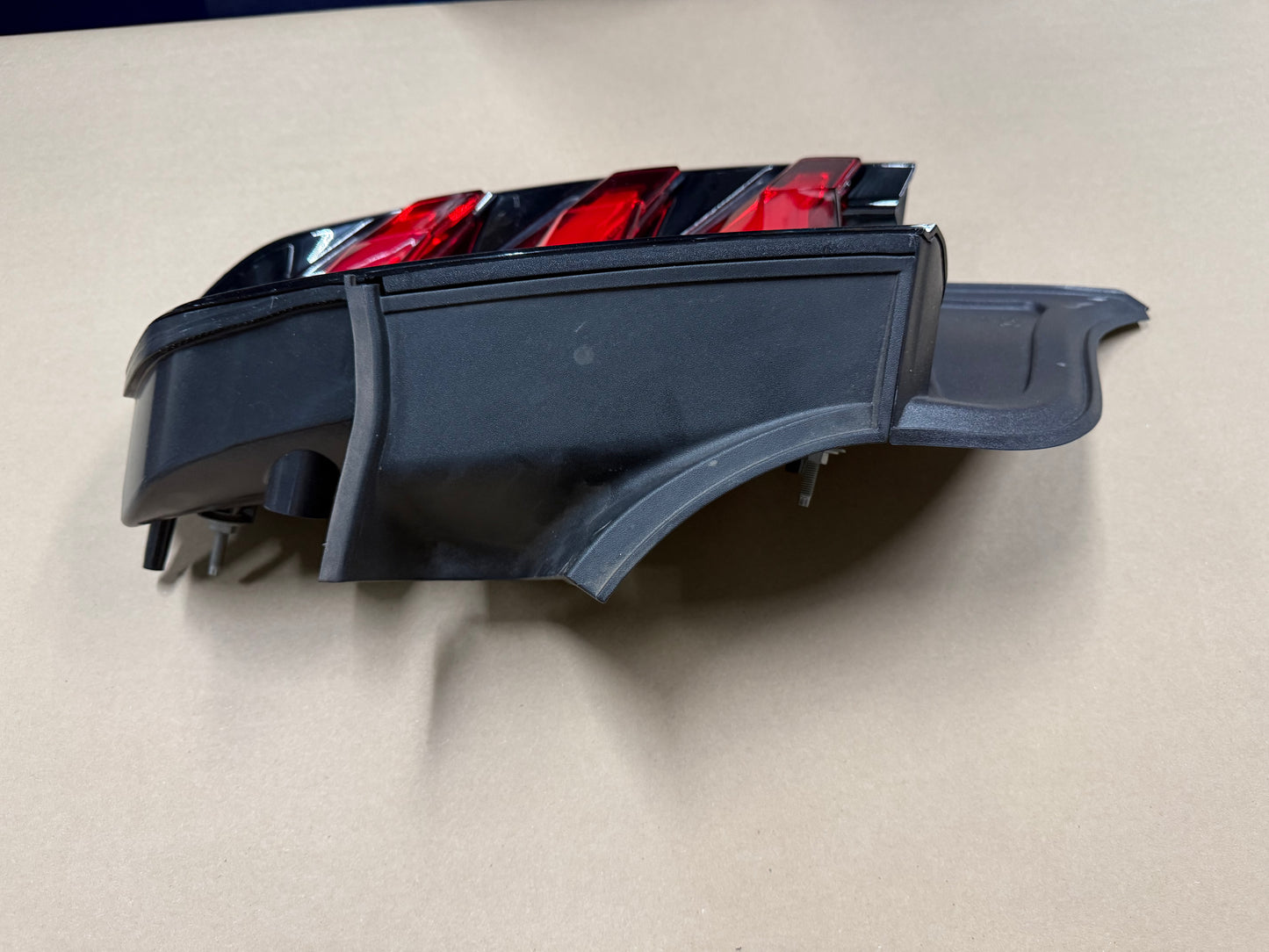 2018-2023 Ford Mustang GT V6 EcoBoost Tail Light RH Passenger Side LED