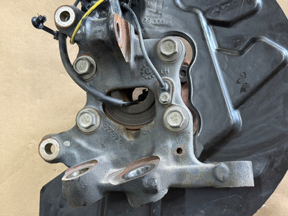 2021-2023 Ford Mustang 5.0 GT LH Driver Side Front Spindle Knuckle Hub 4 Bolt