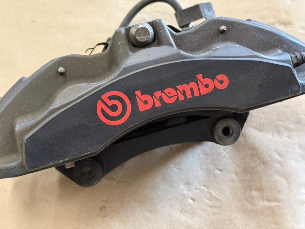 2015-2023 Ford Mustang GT Front 6 Piston BREMBO Brake Calipers