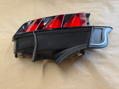 2015-2017 Ford Mustang GT V6 EcoBoost Tail Light RH Passenger Side LED