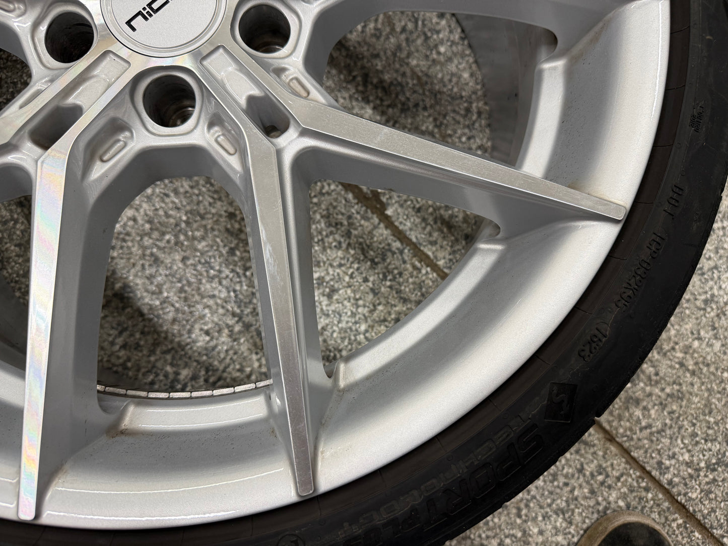 2015-2026 Mustang Niche Prodigy 5 20x9" Silver Wheel/Tire 275/30/20 Continental