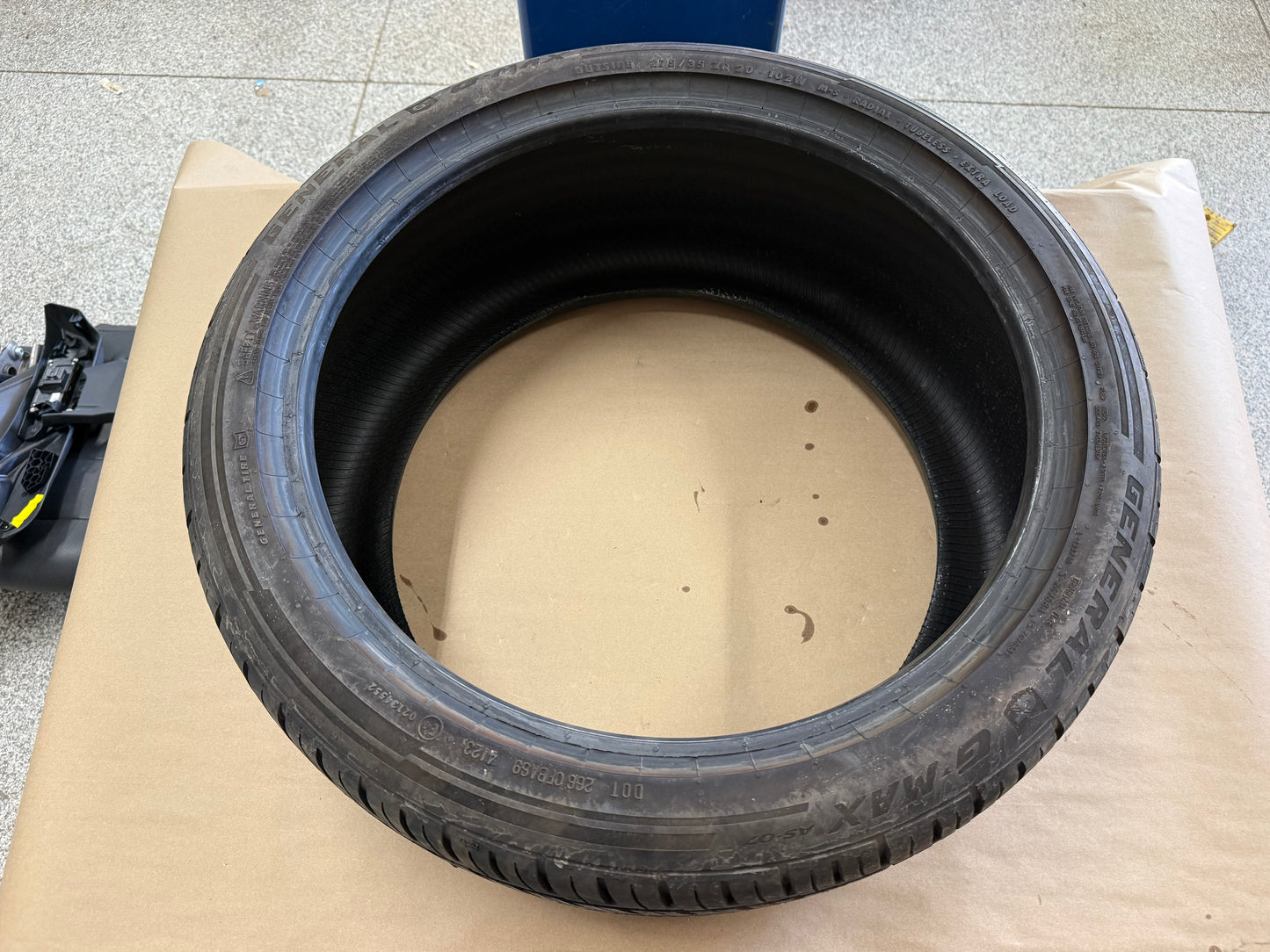 General G Max AS-07 275/35 ZR20 Tire