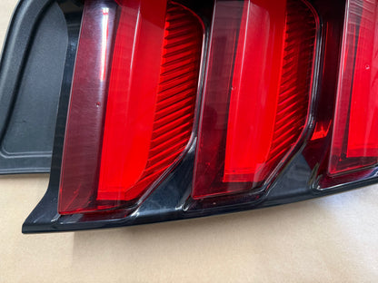 2015-2017 Ford Mustang GT V6 EcoBoost Tail Light RH Passenger Side LED