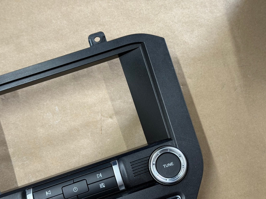 2019 Ford Mustang Touch Screen Face Plate Radio Module USB Port