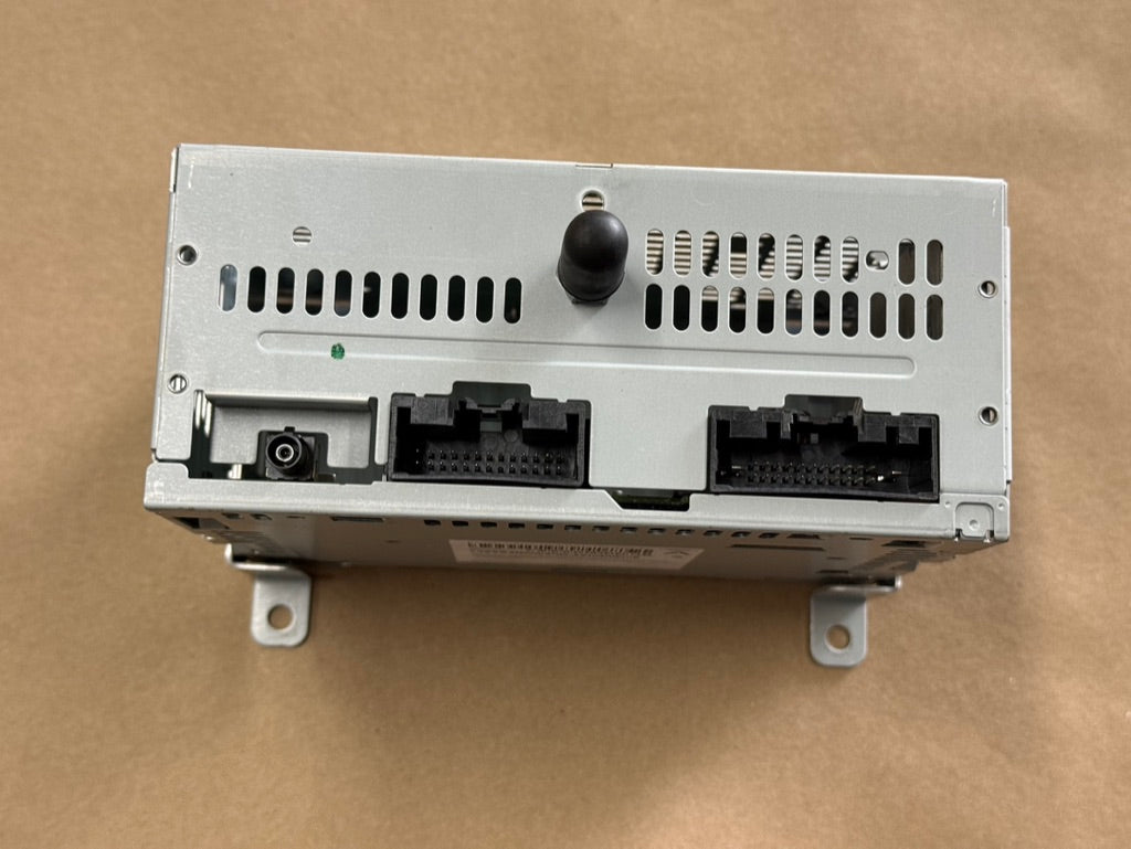2018-2023 Ford Mustang Radio Head Unit NON Touch Screen 4" Display