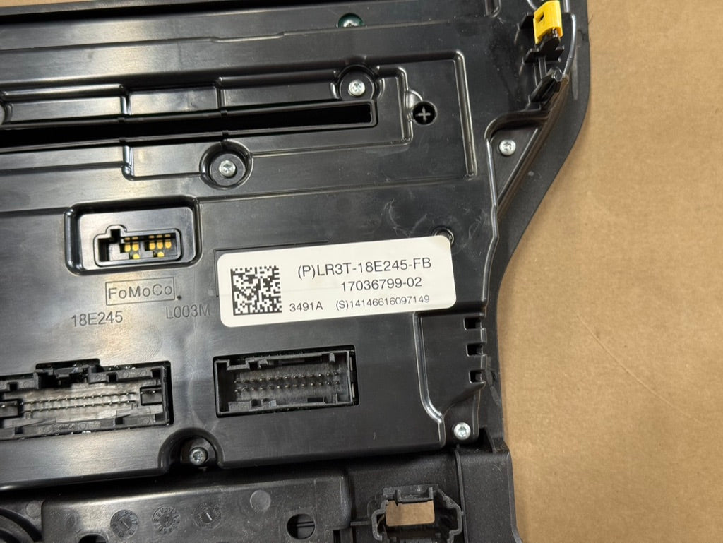 2021 Ford Mustang GT Touch Screen, Face Plate, Radio, Module USB Port