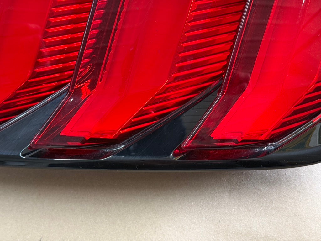 2018-2023 Ford Mustang GT V6 EcoBoost Tail Light RH Passenger Side LED