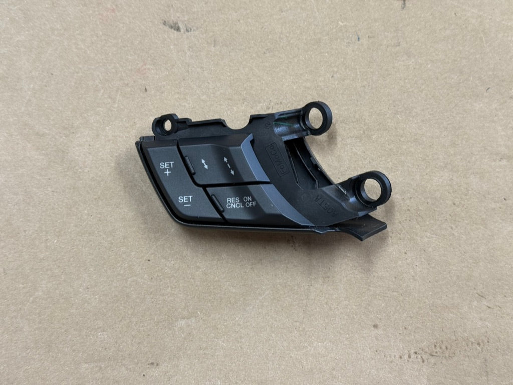 2015-2023 Ford Mustang GT LH Steering Wheel Button Cruise Control Steering