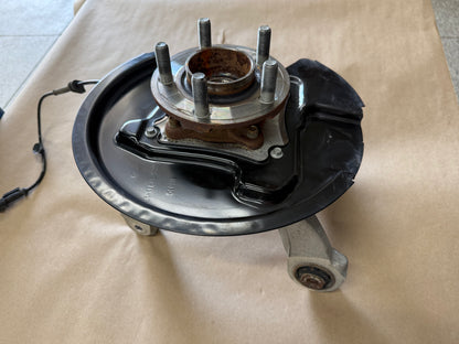 2015-2023 Ford Mustang 5.0 GT LH Driver Side Rear Spindle Knuckle Hub