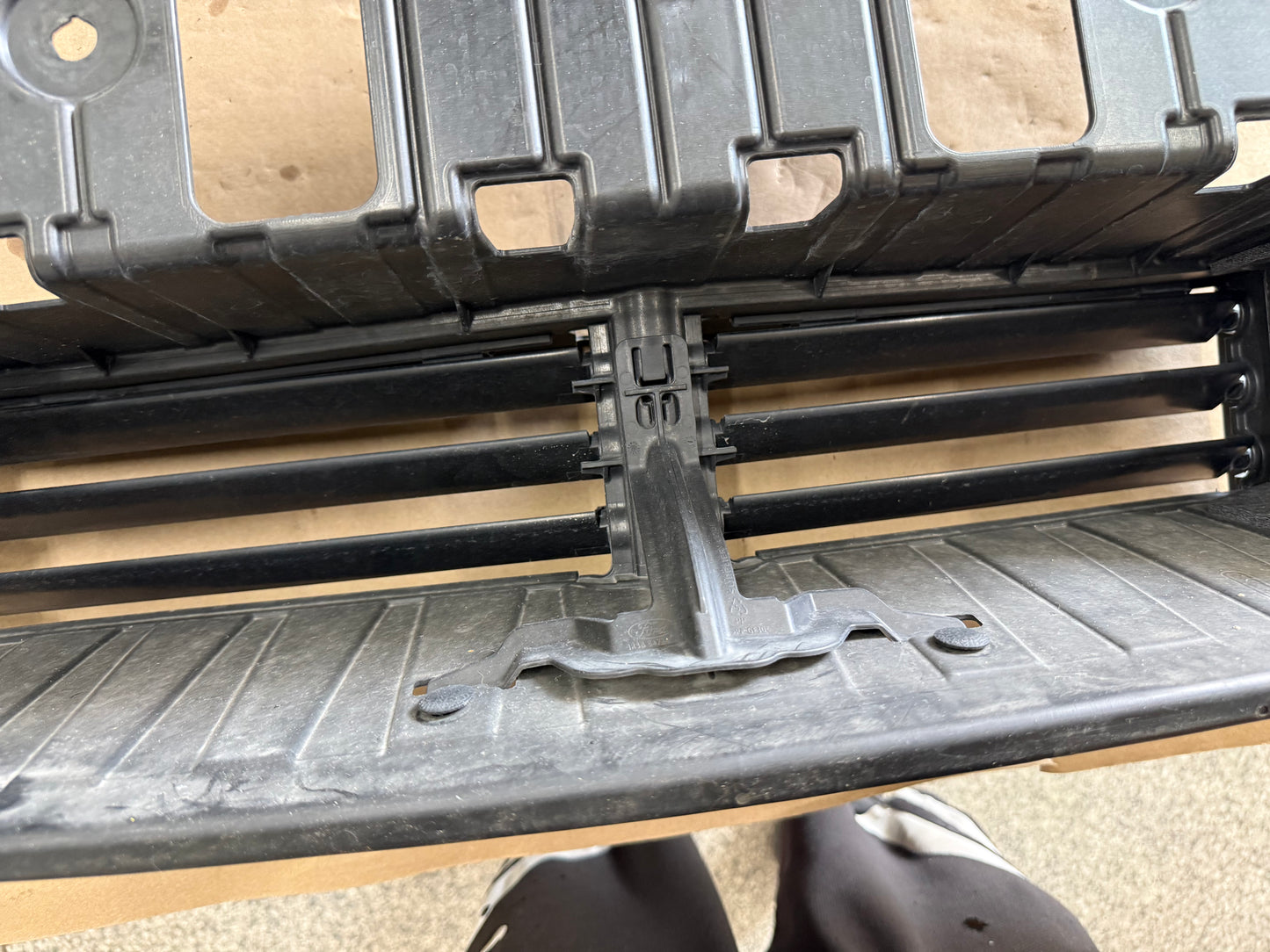 2018-2023 Ford Mustang GT Radiator Air Shutter Grille Assembly