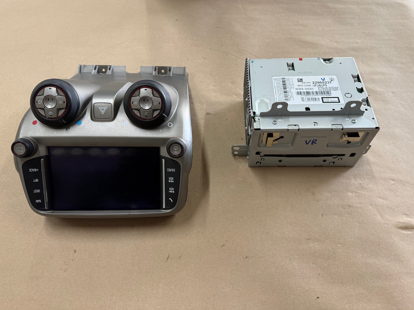 2013 Chevrolet Camaro SS MyLink Premium Radio Face Plate GM