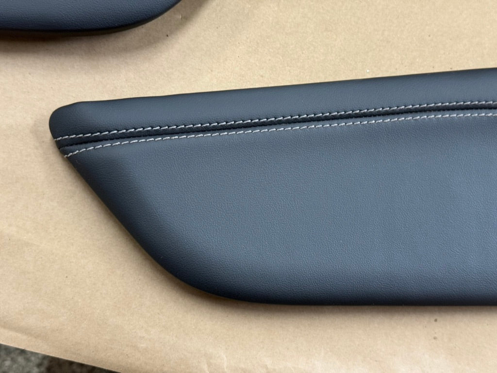2024-2026 Ford Mustang Center Console Top Leather Wrapped Plastic Knee Pads