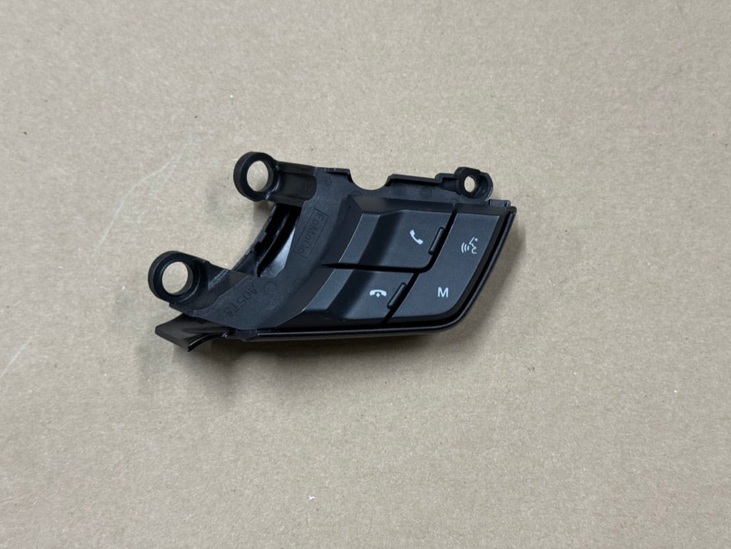 2015-2023 Ford Mustang GT RH Steering Wheel Button Sync Control