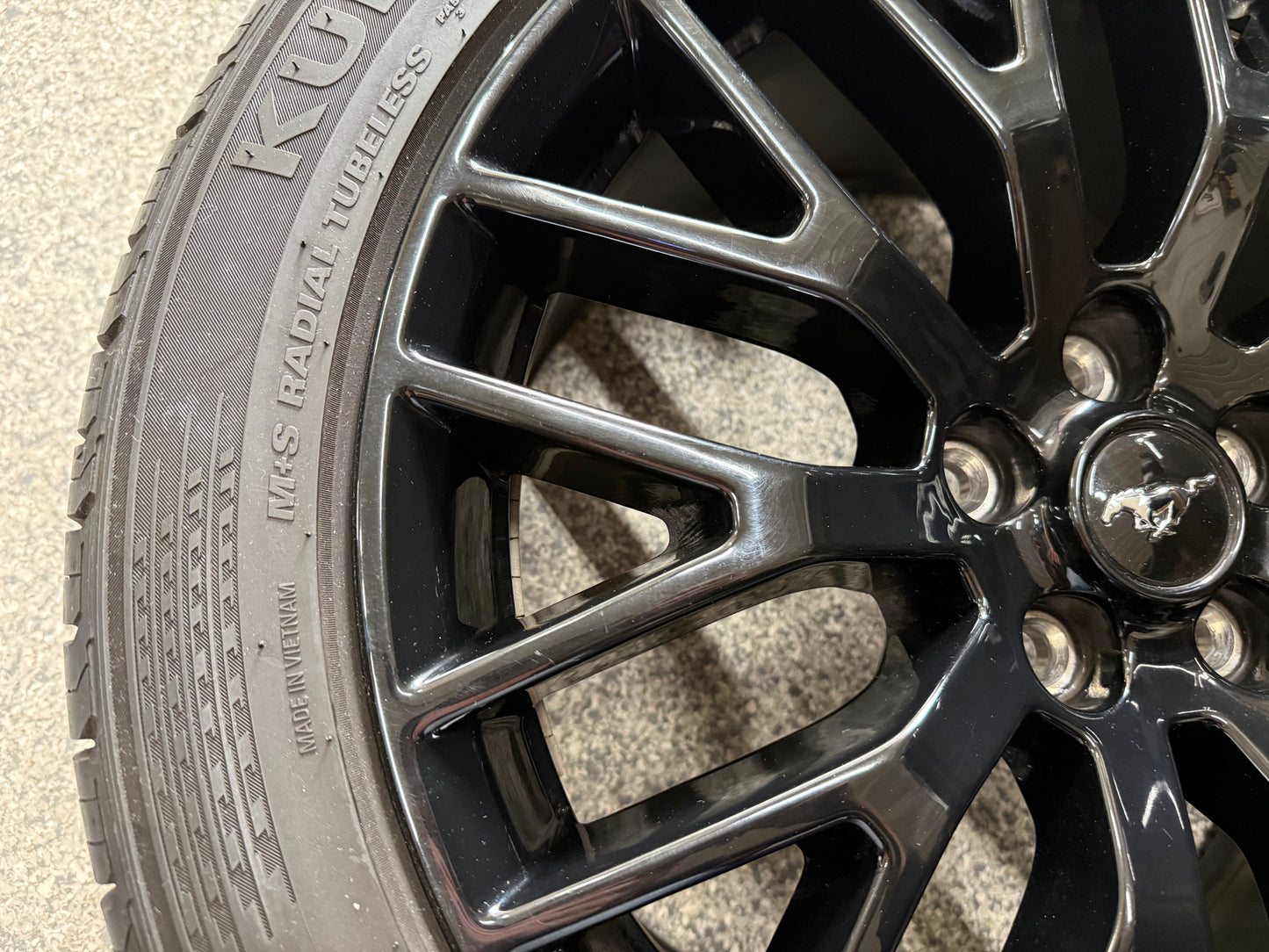 2015-2023 Mustang GT 5.0 19x9.5" Wheel Rim PP1 Rear 275/40/19 Kumho