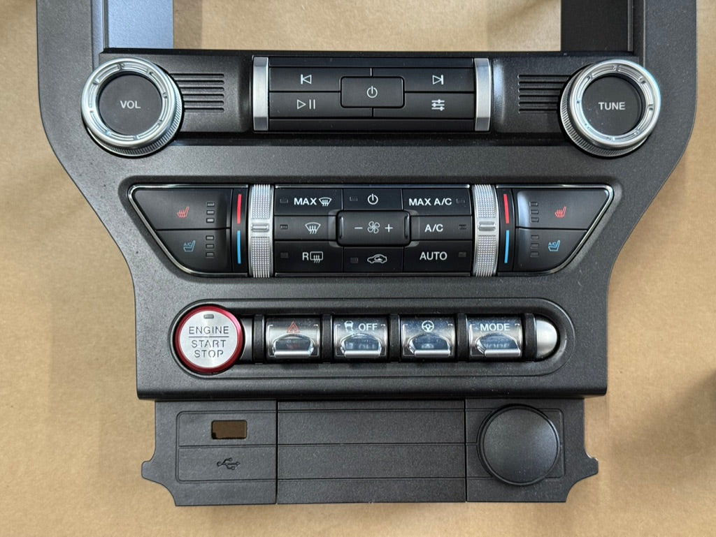 2021 Ford Mustang GT Touch Screen, Face Plate, Radio, Module USB Port