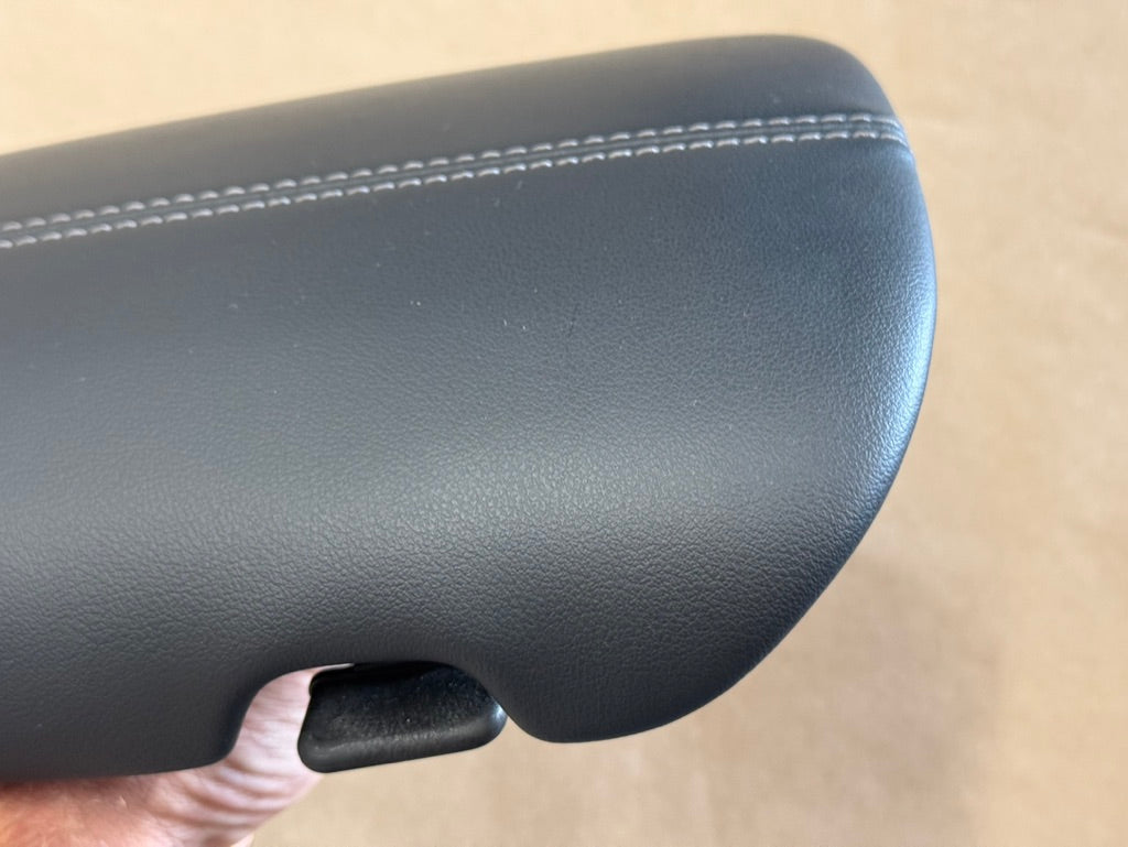 2024-2026 Ford Mustang Center Top Console Lid Armrest
