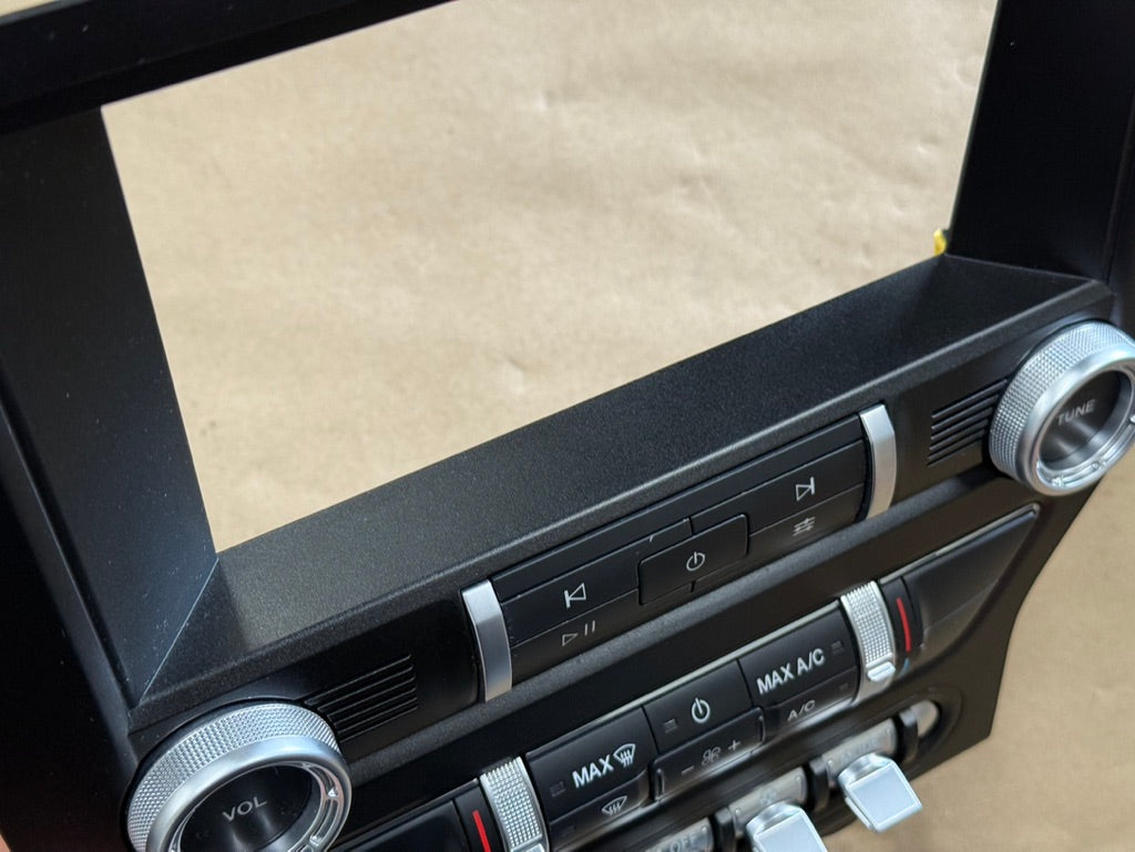 2022 Ford Mustang GT Touch Screen, Face Plate, Radio, Module USB Port