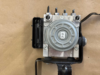 2021 Ford Mustang GT ABS Module Controller Anti-Lock Brakes "Auto"