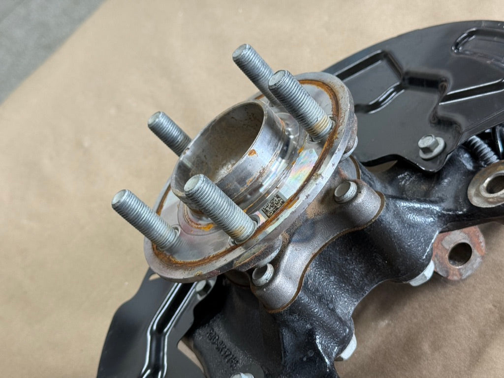 2024-2026 Ford Mustang GT LH Driver Side Front Spindle Knuckle Hub