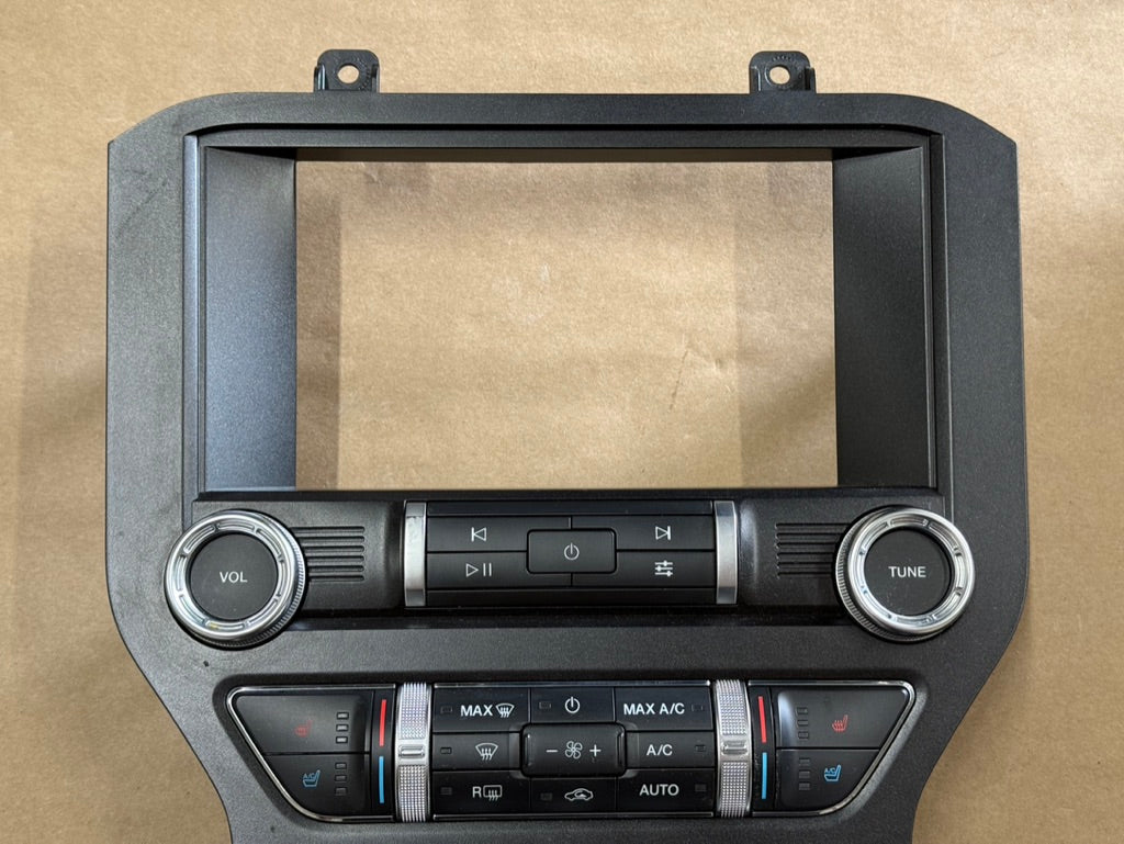 2019 Ford Mustang Touch Screen Face Plate Radio Module USB Port