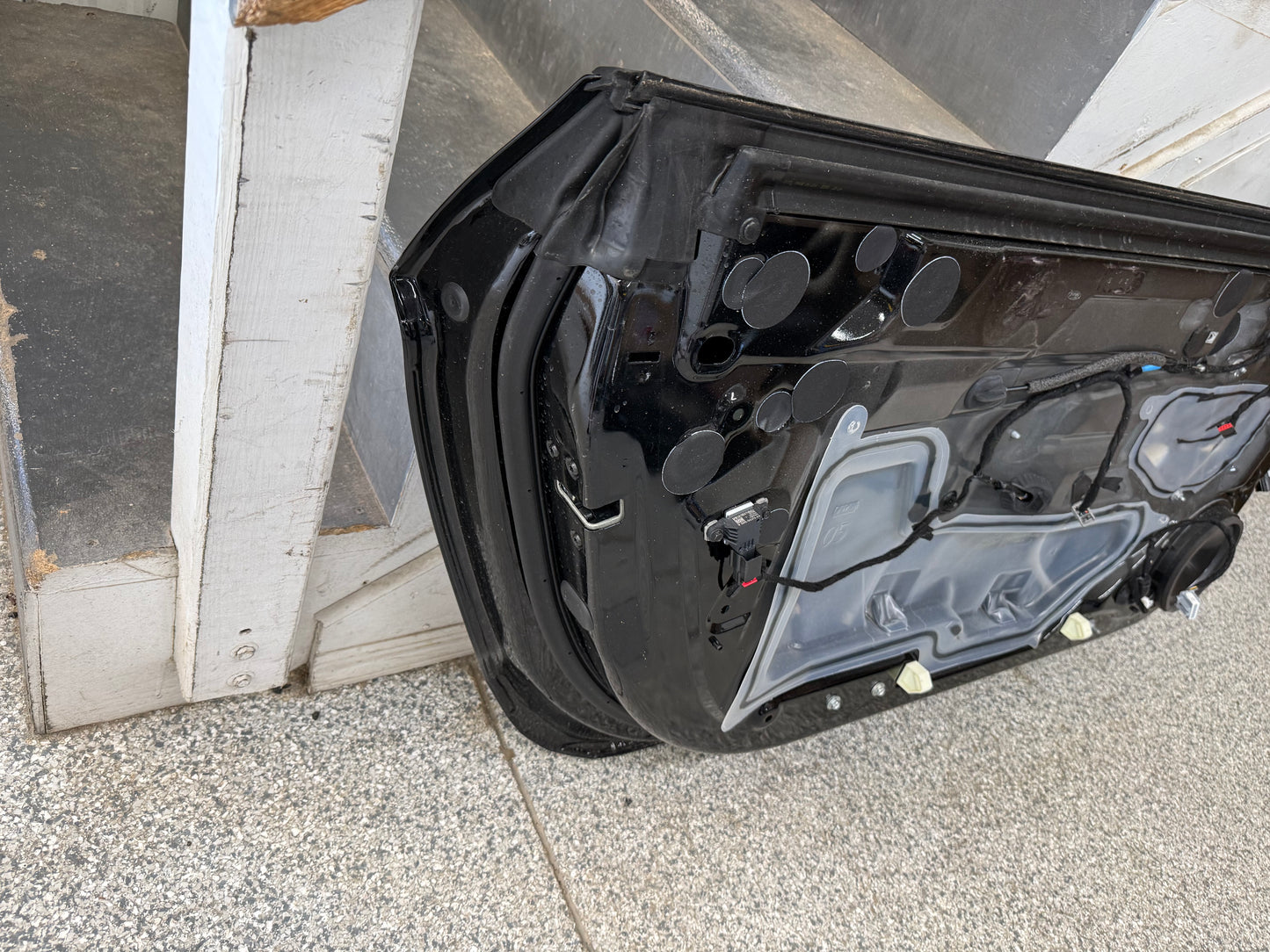 2015-2023 Ford Mustang GT GT500 LH Driver Side Door Complete w/Glass "G1"
