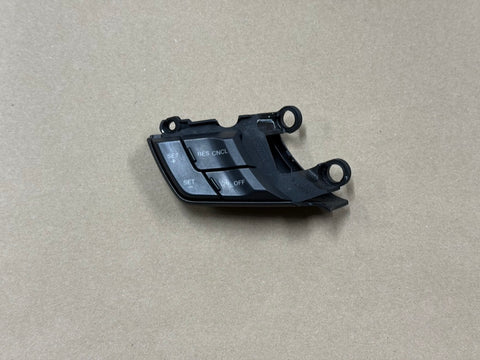 2015-2023 Ford Mustang GT LH Wheel Steering Button Cruise Control Steering