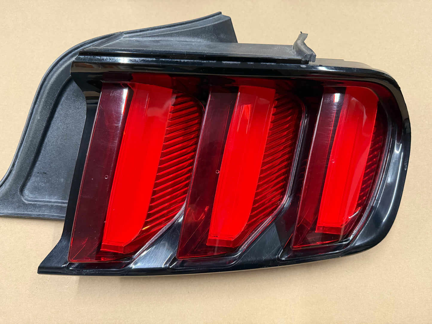 2015-2017 Ford Mustang GT V6 EcoBoost Tail Light RH Passenger Side LED
