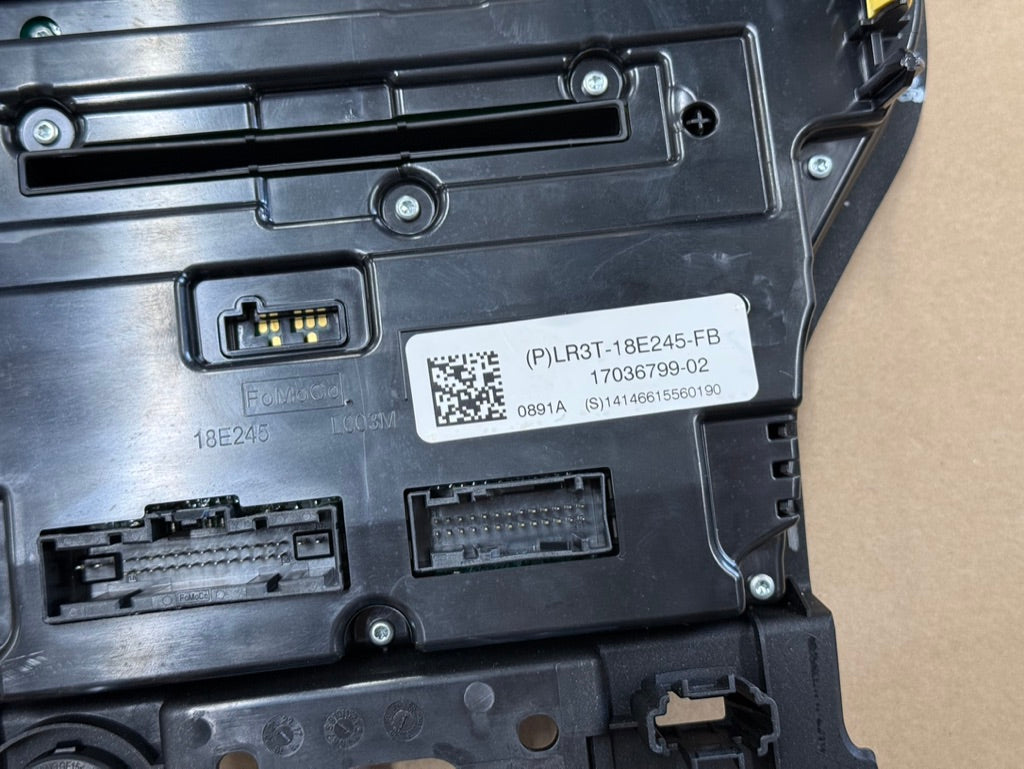 2021 Ford Mustang GT Touch Screen, Face Plate, Radio, Module USB Port
