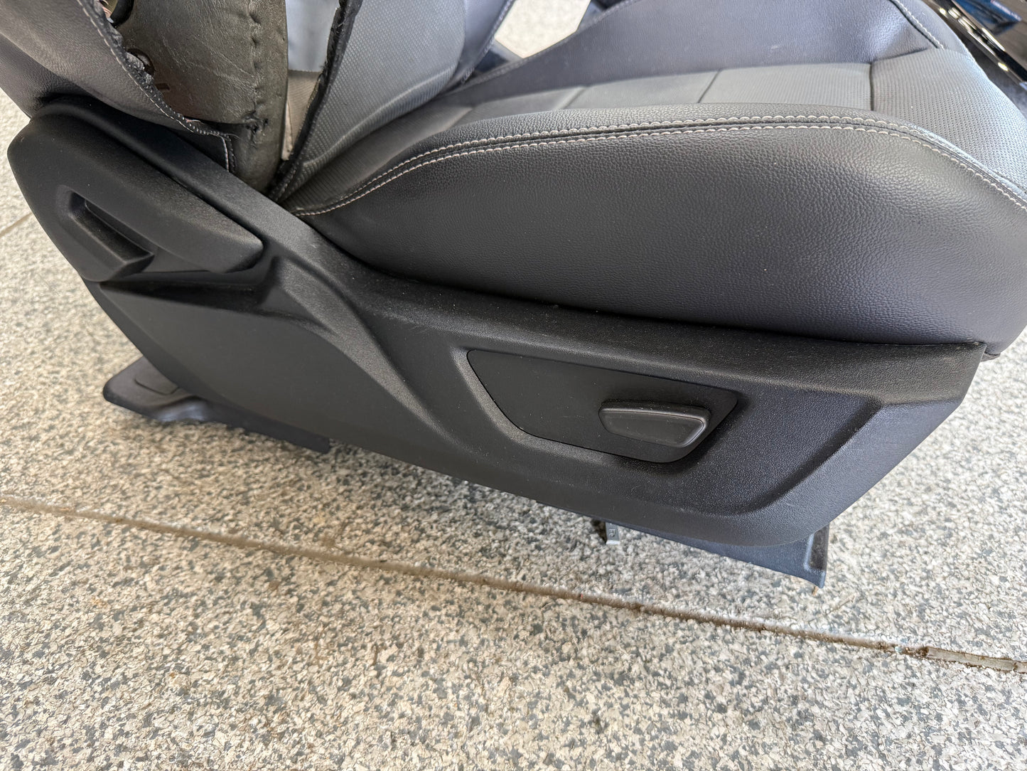 2018-2023 Ford Mustang GT Black Leather Coupe Front Rear Power Seats Heat/Cooled