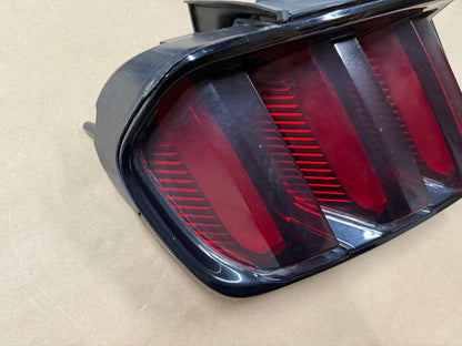 2015-2017 Ford Mustang GT350 GT V6 EcoBoost Tail Light LH Driver Side LED