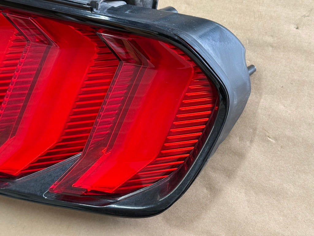 2018-2023 Ford Mustang GT V6 EcoBoost Tail Light RH Passenger Side LED