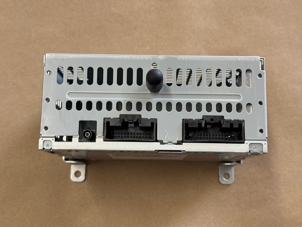 2018-2023 Ford Mustang Radio Head Unit NON Touch Screen 4" Display