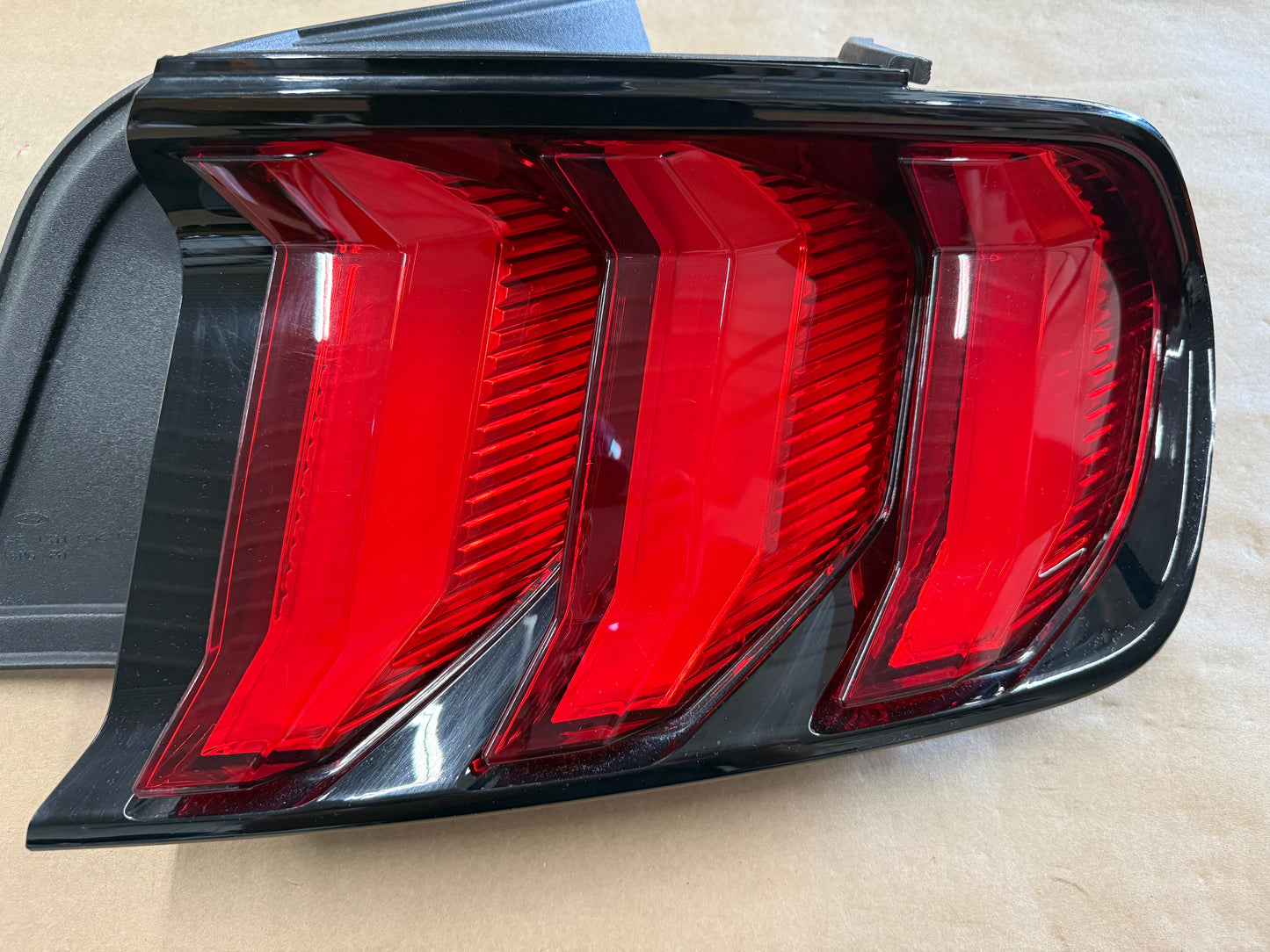 2018-2023 Ford Mustang GT V6 EcoBoost Tail Light RH Passenger Side LED