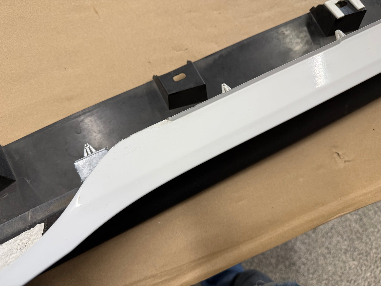 2015-2023 Ford Mustang GT V6 RH Passenger Side Skirt Molding "YZ"
