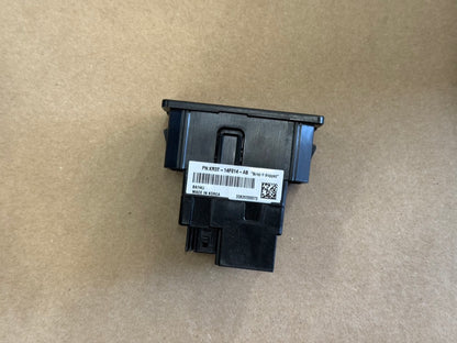 2021 Ford Mustang GT Touch Screen, Face Plate, Radio, Module USB Port