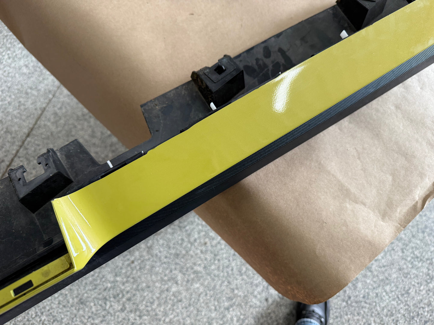 2024-2026 Ford Mustang GT LH Driver Side Skirt Molding "B7"
