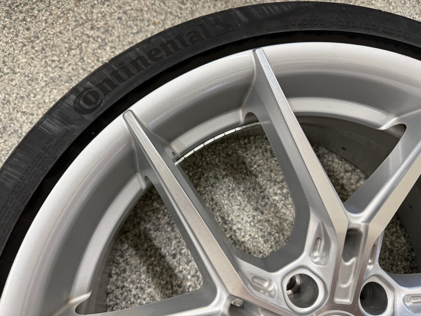 2015-2026 Mustang Niche Prodigy 5 20x9" Silver Wheel/Tire 275/30/20 Continental