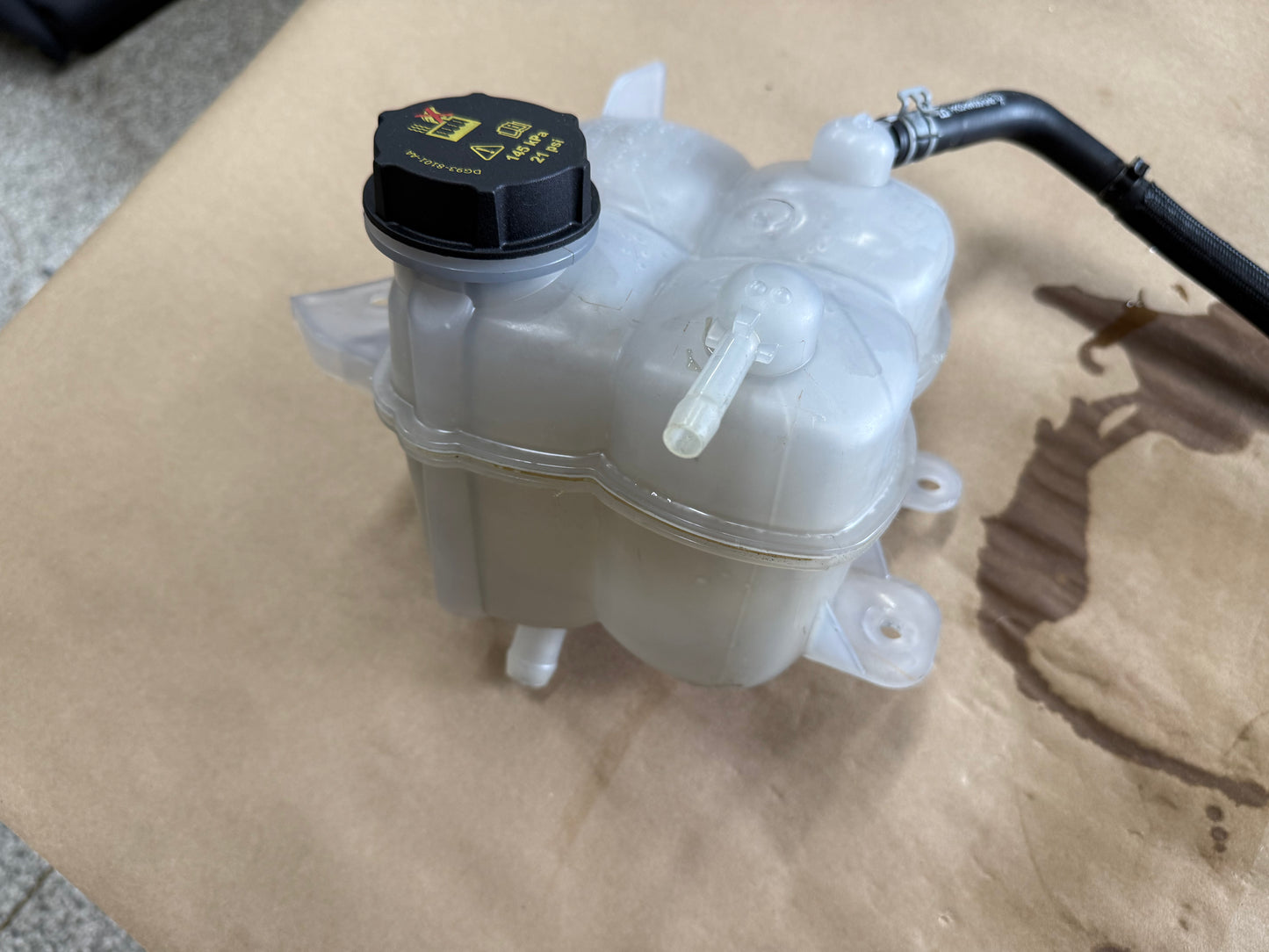 2024-2026 Ford Mustang GT Coyote 5.0L V8 Coolant Overflow Tank w/Hose
