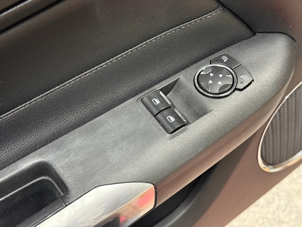 2015-2017 Ford Mustang GT LH Driver Leather Insert Door Panel Grey Stitching