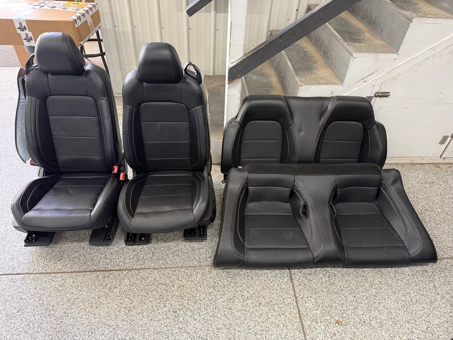2018-2023 Ford Mustang GT Black Leather Front Rear Power Seats Heat Cooled Vert
