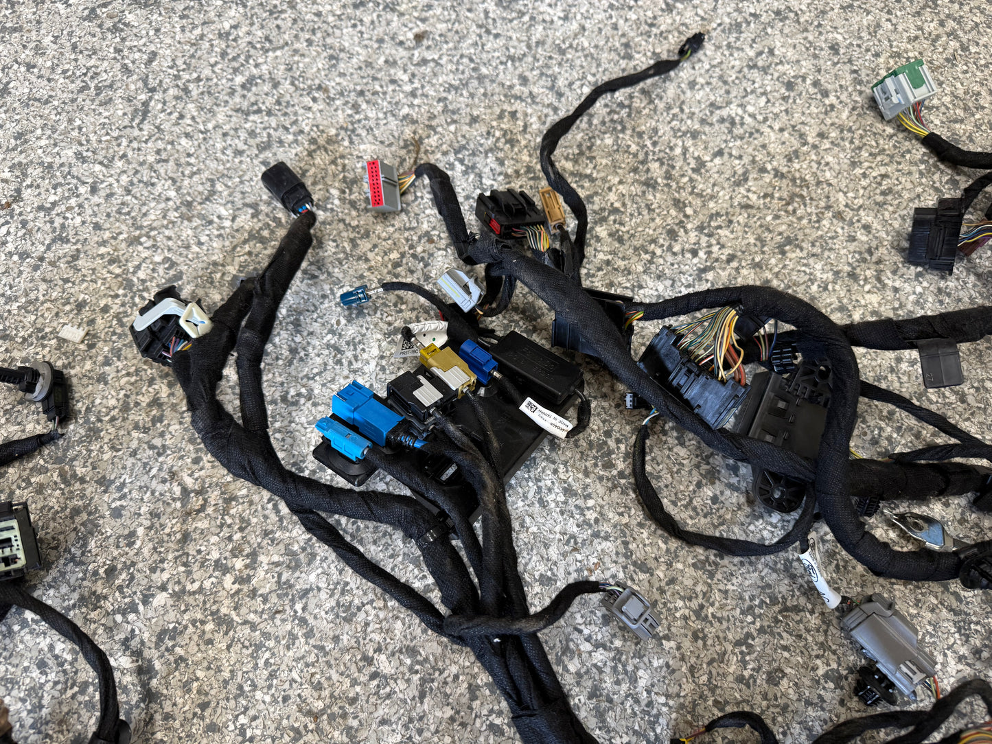 2024-2026 Ford Mustang GT Dash Wiring Harness "PR3T-14401-KE"