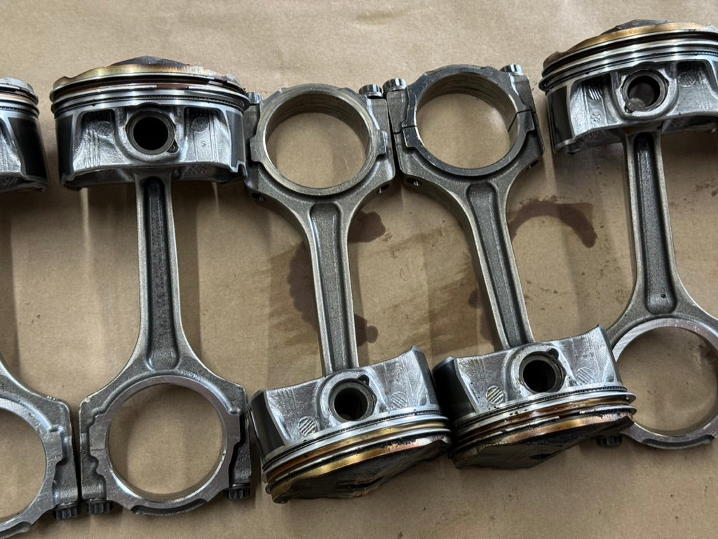2024-2026 Ford Mustang GT Coyote 5.0L Pistons Rods Set of 8 8k miles