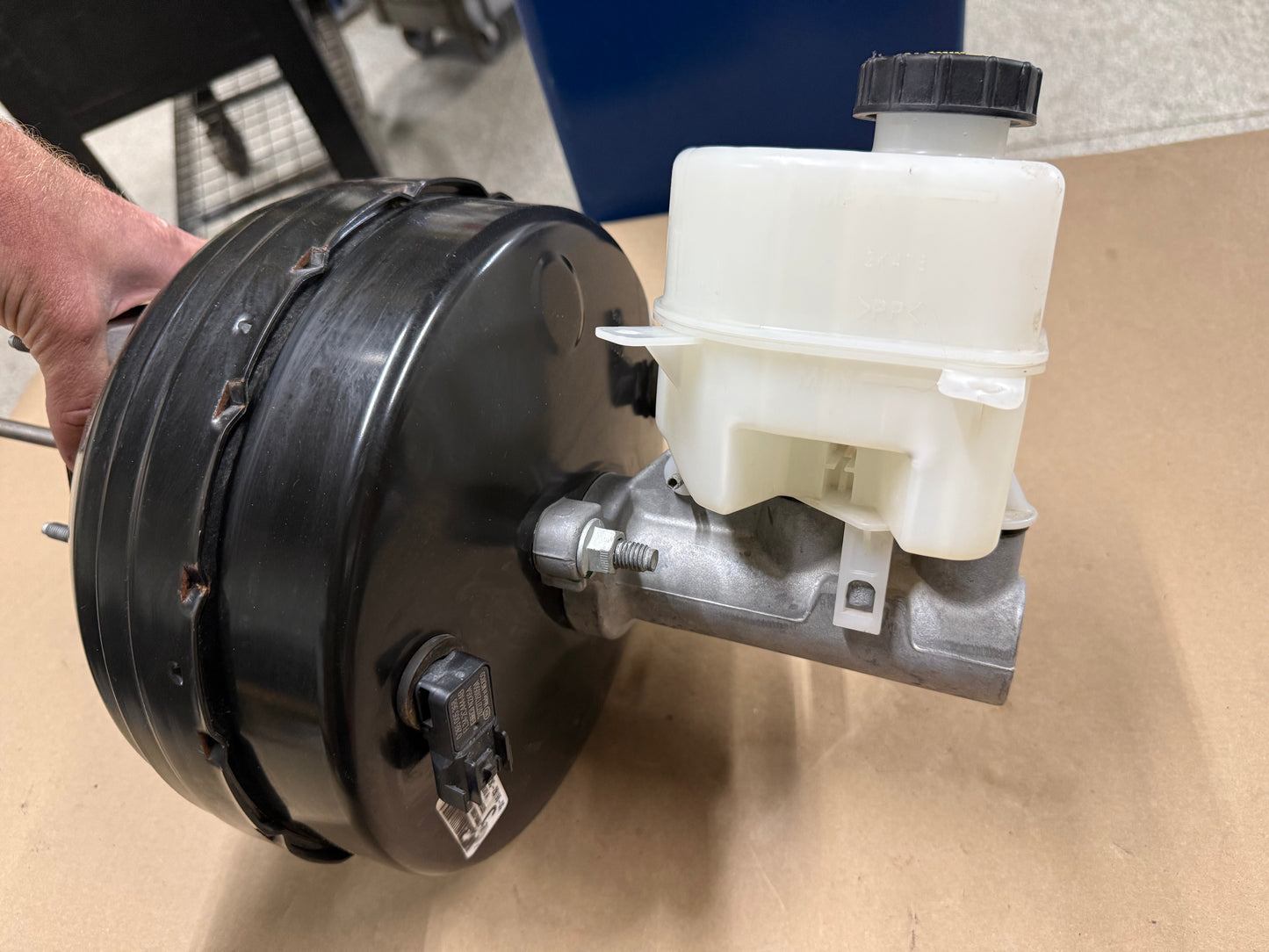 2017-2022 F-250 Super Duty 7.3L Hydraulic Master Cylinder Brake Booster Vacuum