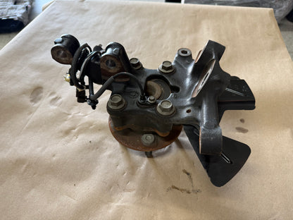 2024-2026 Mustang GT RH Passenger Side Front Spindle Knuckle Hub 16k miles