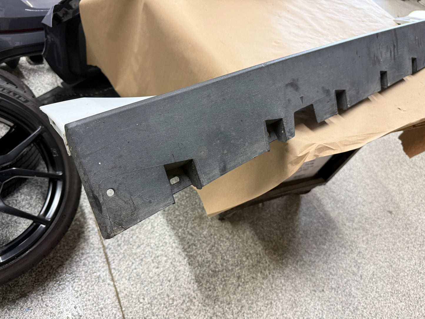 2015-2023 Ford Mustang GT V6 LH Side Skirt Molding Driver Side "YZ"