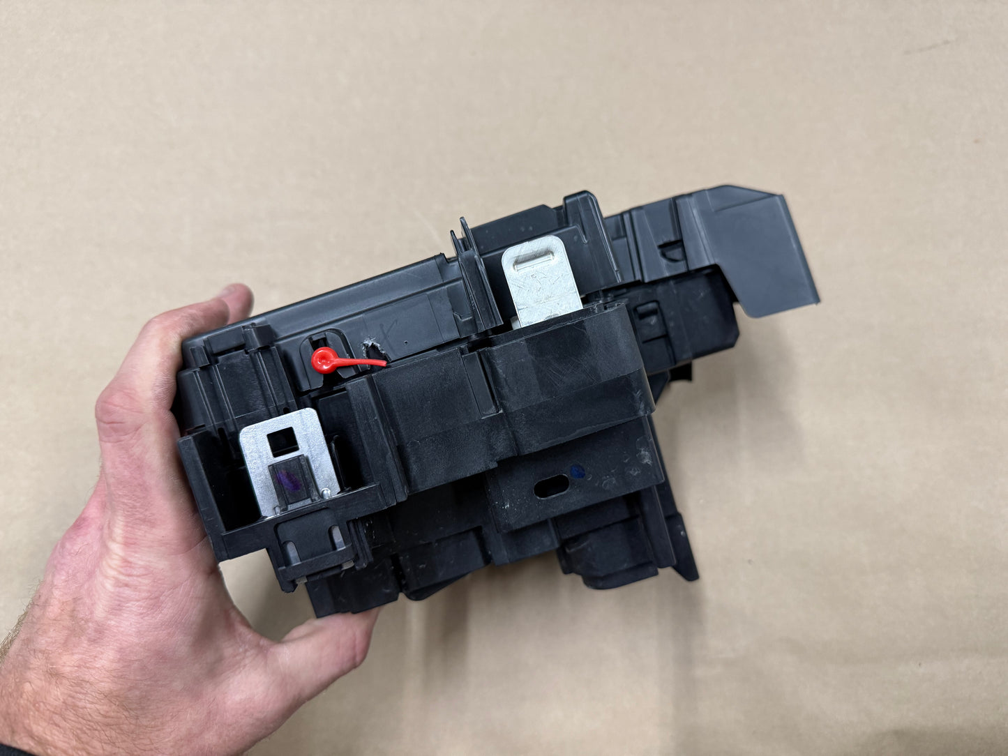 2024-2026 Ford Mustang GT Engine Bay Fuse Box Under Hood