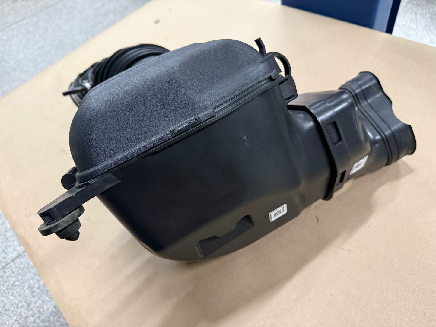 2024-2026 Ford Mustang GT Coyote Cold Air Intake Elbow MAF Housing RH Passenger