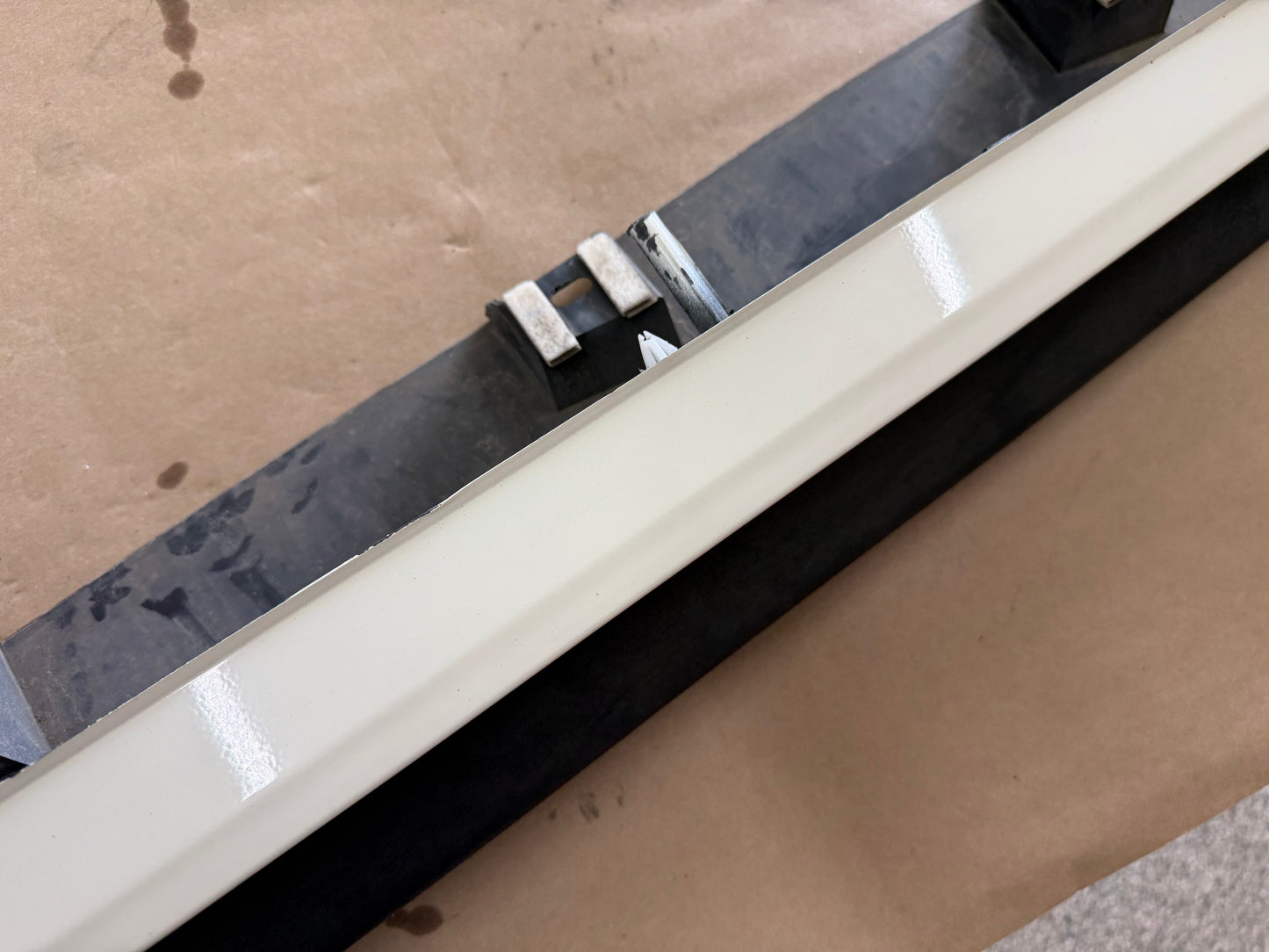 2015-2023 Ford Mustang GT V6 RH Passenger Side Skirt Molding "N4"