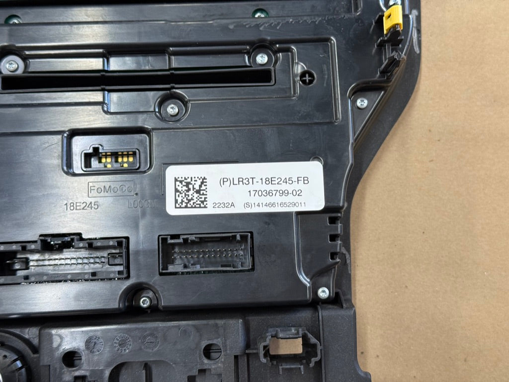 2022 Ford Mustang GT Touch Screen, Face Plate, Radio, Module USB Port